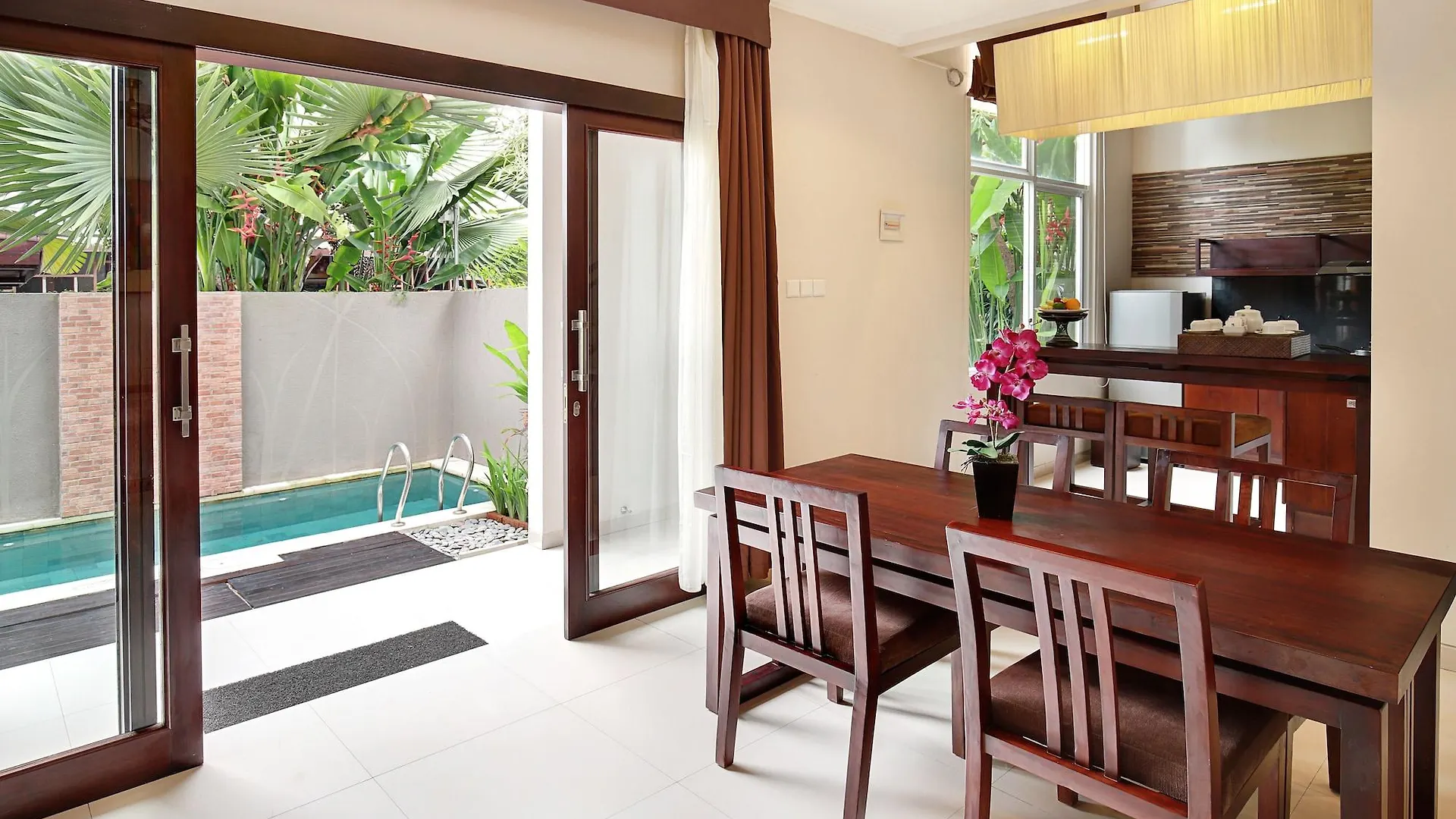 Uppala Villa Seminyak